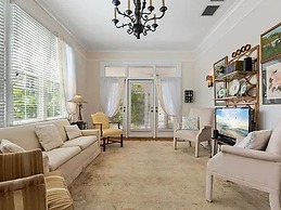 Tranquil Pool Home Near Siesta Key Sarasota