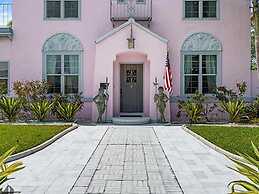 Tranquil Pool Home Near Siesta Key Sarasota