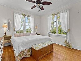 Tranquil Pool Home Near Siesta Key Sarasota