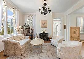 Tranquil Pool Home Near Siesta Key Sarasota