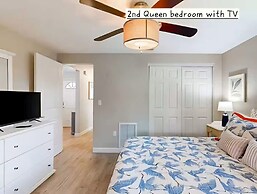 Tranquil Pool Home in Sarasota