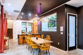 Backyard Pool Oasis Rainey Street 6 min Walk