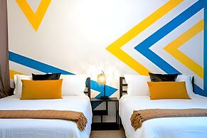 Backyard Pool Oasis Rainey Street 6 min Walk