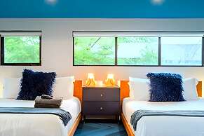 Backyard Pool Oasis Rainey Street 6 min Walk