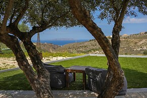 Oliva Emerald Eco - Secluded Off-grid Vineyard Villa