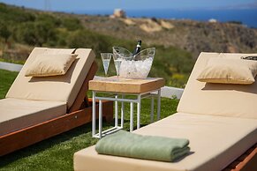 Oliva Emerald Eco - Secluded Off-grid Vineyard Villa