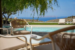 Oliva Emerald Eco - Secluded Off-grid Vineyard Villa