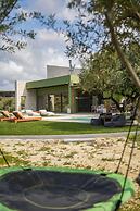 Oliva Emerald Eco - Secluded Off-grid Vineyard Villa
