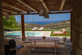 Oliva Emerald Eco - Secluded Off-grid Vineyard Villa