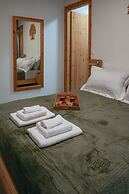 Oliva Emerald Eco - Secluded Off-grid Vineyard Villa