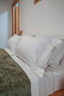 Oliva Emerald Eco - Secluded Off-grid Vineyard Villa