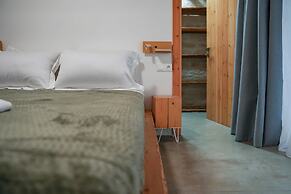 Oliva Emerald Eco - Secluded Off-grid Vineyard Villa