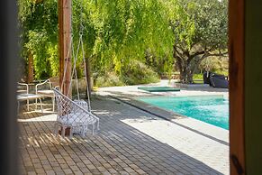 Oliva Emerald Eco - Secluded Off-grid Vineyard Villa