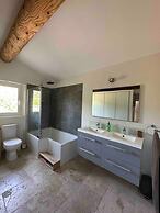 Charming Villa With AC in Alpilles