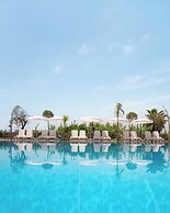 Laristone Suite Spa Hotel