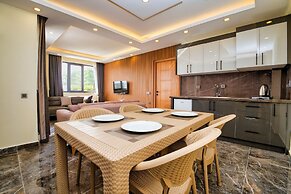 Laristone Suite Spa Hotel