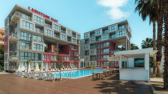 Laristone Suite Spa Hotel