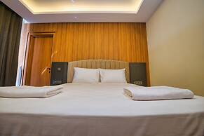 Laristone Suite Spa Hotel