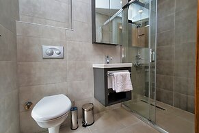 Laristone Suite Spa Hotel