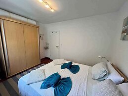 Apartment Picturesque Retreat