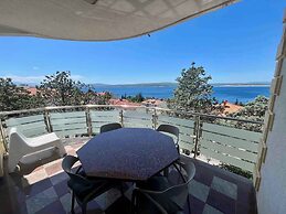 Apartment Picturesque Retreat