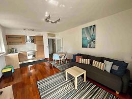 Apartment Picturesque Retreat