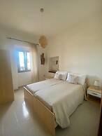 Lollis Corner La Muddizza