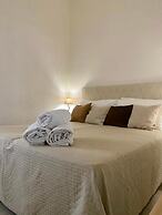 Lollis Corner La Muddizza