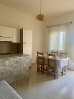 Lollis Corner La Muddizza