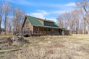 Charming Country 4br Retreat With Riverfront Views 4 Bedroom Cabin