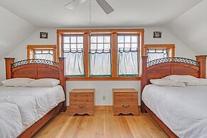 Charming Country 4br Retreat With Riverfront Views 4 Bedroom Cabin