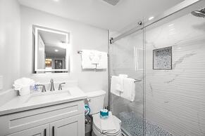 Tarpon Beach 206 2 Bedroom Condo