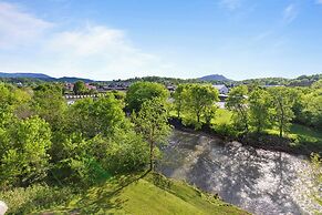 Pigeon River View Condos