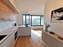 Free Parking, Center Location, Nuslesky Pivovar Sunset Balcony Home
