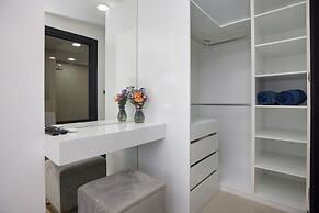 Chill & Relax Stay at Rawai Condo 311