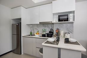 Chill & Relax Stay at Rawai Condo 311