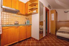 Studio Mistral 6