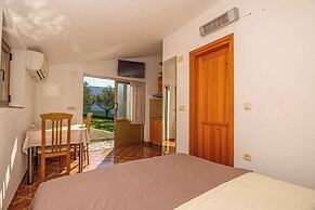 Studio Mistral 6