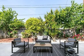 @ Marbella Lane - 3BR Designer Near Valley Fair
