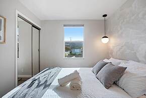 @ Marbella Lane - 3BR Designer Home in Pacifica