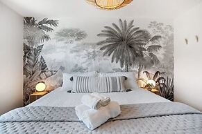 @ Marbella Lane - 3BR Designer Home in Pacifica