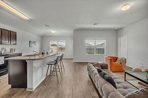 @ Marbella Lane - Polished 3BR Home in Austin TX