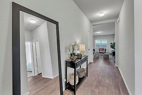 @ Marbella Lane - Polished 3BR Home in Austin TX