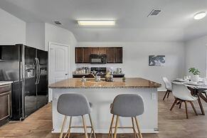 @ Marbella Lane - Polished 3BR Home in Austin TX