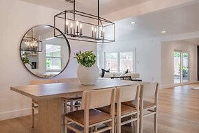 @ Marbella Lane - Cozy Modern Home w/ Relaxing Design & Pool