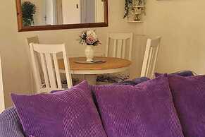 Quackers-seaside Village-pet Friendly-parking-