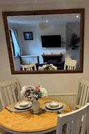 Quackers-seaside Village-pet Friendly-parking-