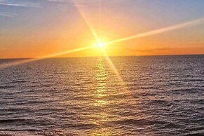 Quackers-seaside Village-pet Friendly-parking-