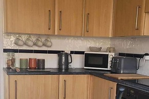 Quackers-seaside Village-pet Friendly-parking-