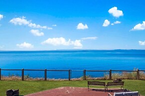 @ Marbella Lane - Seas the Bay Sanctuary